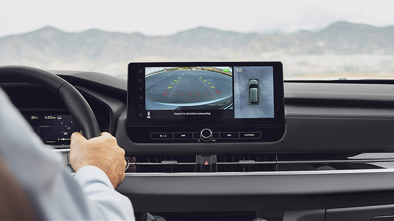 360-Grad-Umgebungskameras im neuen Outlander BASIS 360-Grad-Umgebungskameras im neuen Mitsubishi Outlander BASIS